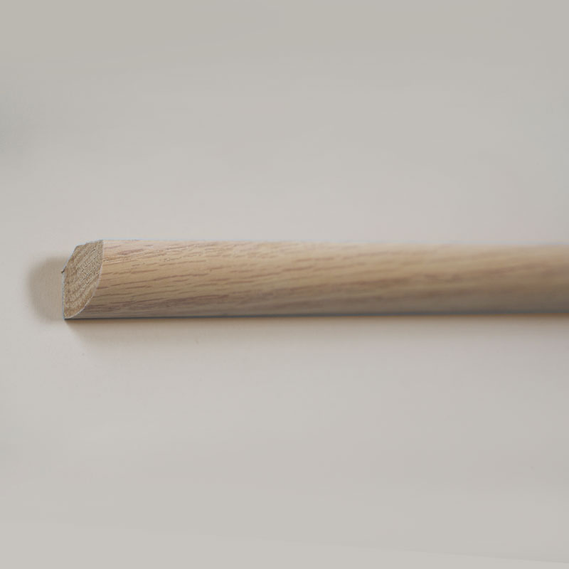 Solid Wood Quarter Round List (omviklet med rød eikefiner + maling) - Eik farge 3/5' x 3/5'