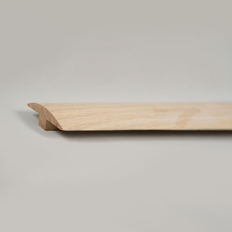 Hvit eik hele stykke tømmerstokker T-støping (maling uferdig) - Eik naturlig farge 9/32'x1 31/32' Hvit eik hele stykke tømmerstokker T-støping (maling uferdig) - Eik naturlig farge 9/32'x1 31/32'